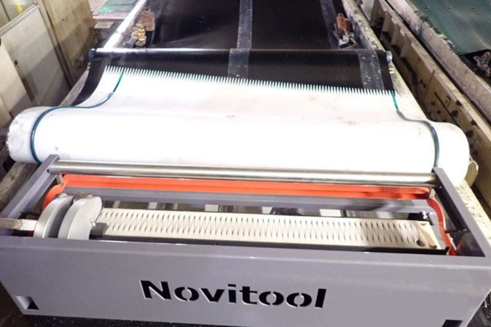 樹脂ベルト用可搬式フィンガー打ち抜き機の投稿画像01